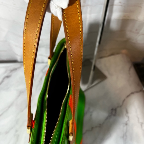GUC Louis Vuitton X Robert Wilson Green Vernis Houston Tote - Picture 9 of 11